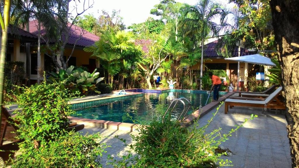 Туры в отель Happy Cottage южный Пхукет Таиланд
