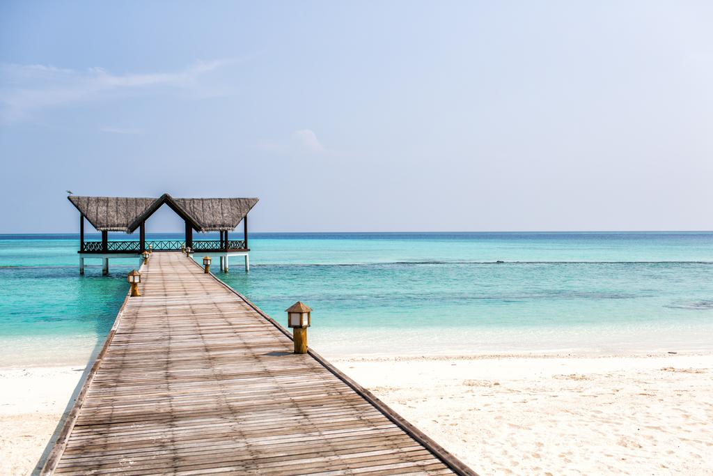 Palm Beach Resort & Spa Maldives, Лавіані Атол