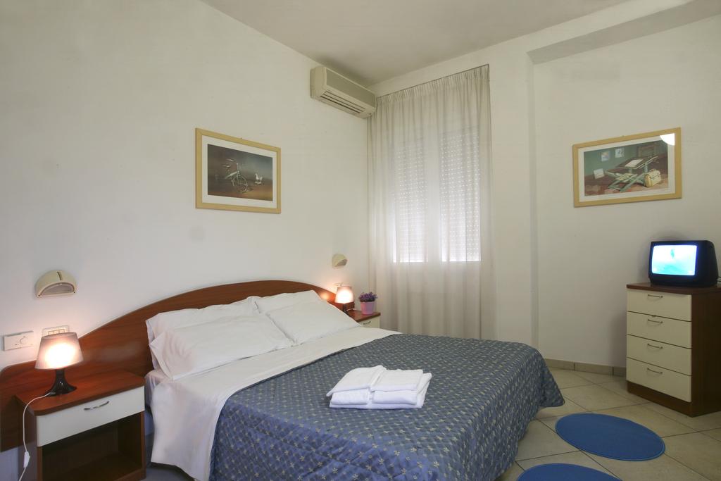 Hot tours in Hotel Residence I Girasoli Rimini