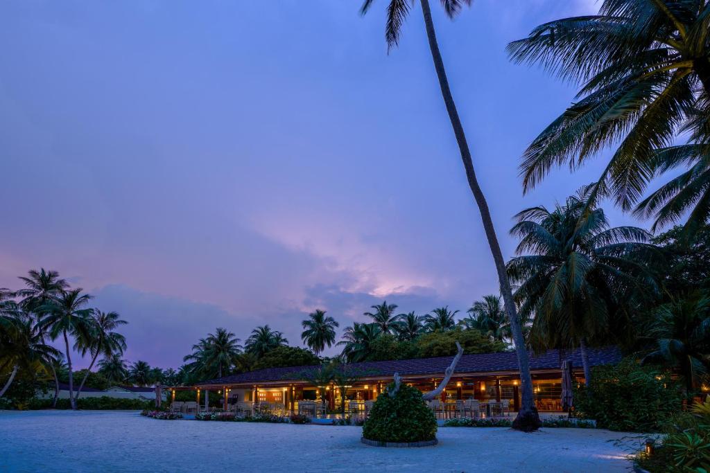 Wakacje hotelowe Fiyavalhu Maldives