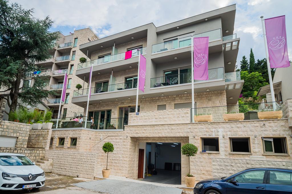 Apartments Butua Residence Czarnogóra ceny
