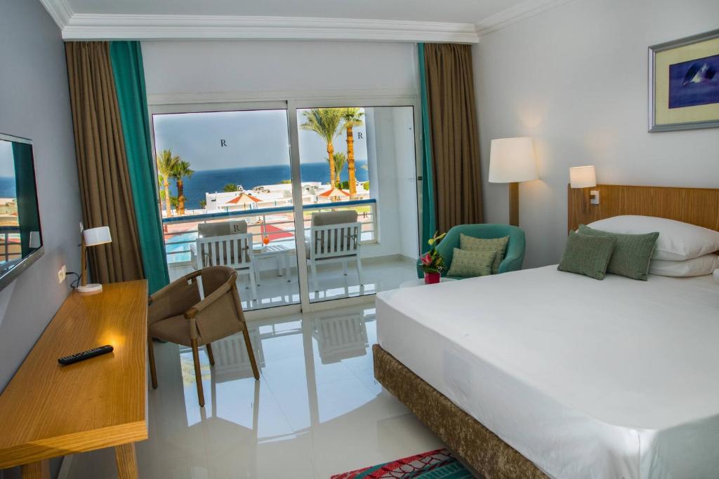 Odpoczynek w hotelu Renaissance By Marriott Golden View Beach Resort Szarm el-Szejk Egipt