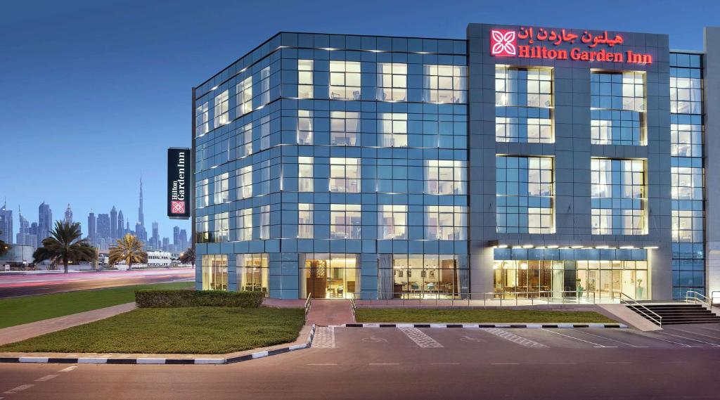 Горящие туры в отель Hilton Garden Inn Dubai Al Mina