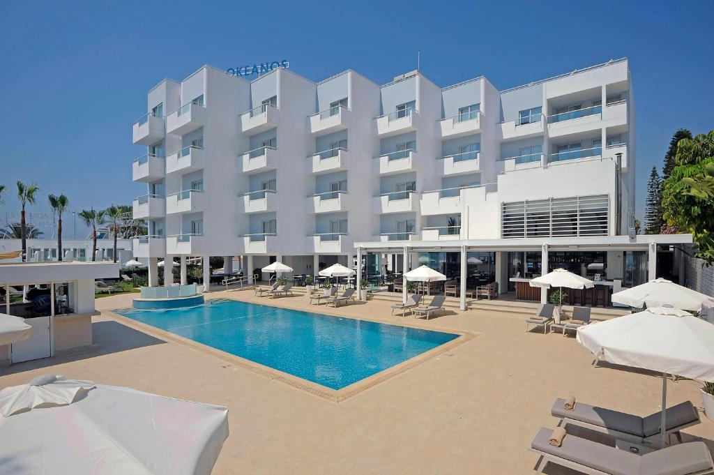 Відпочинок в готелі Okeanos Beach Boutique Hotel Ая-Напа Кіпр