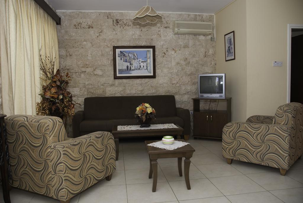 Туры в отель Kotzias Hotel Apartments Писсури Кипр