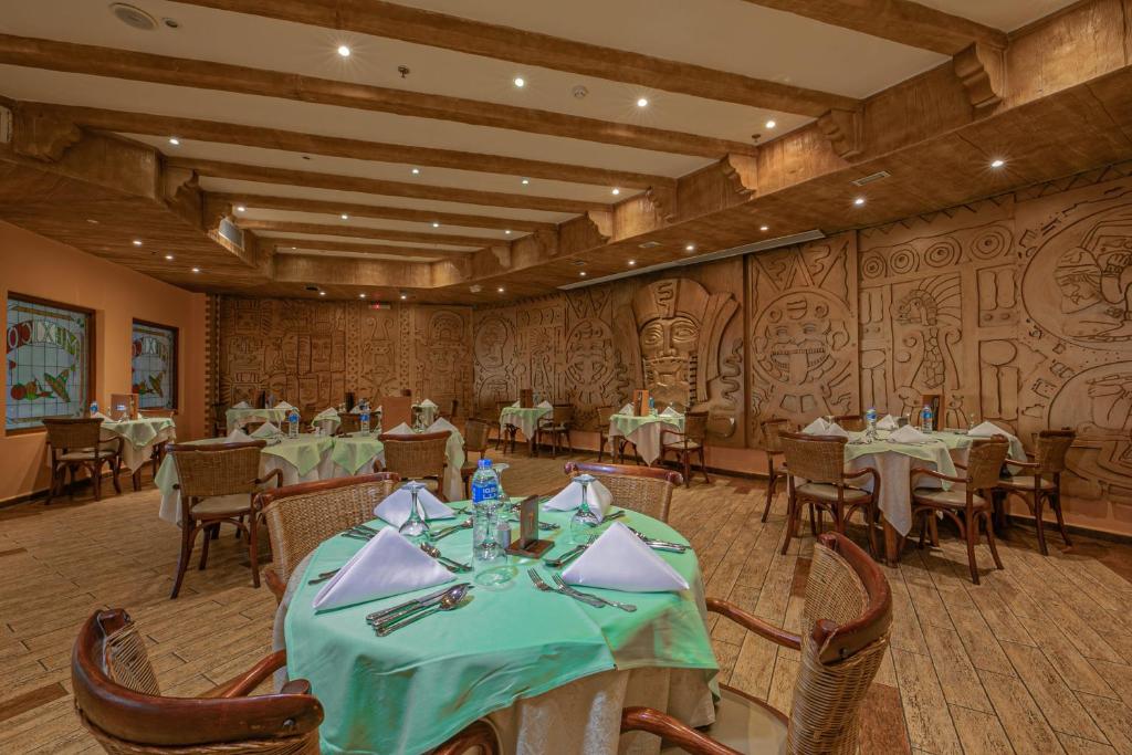 Titanic Palace Resort, Хургада ціни