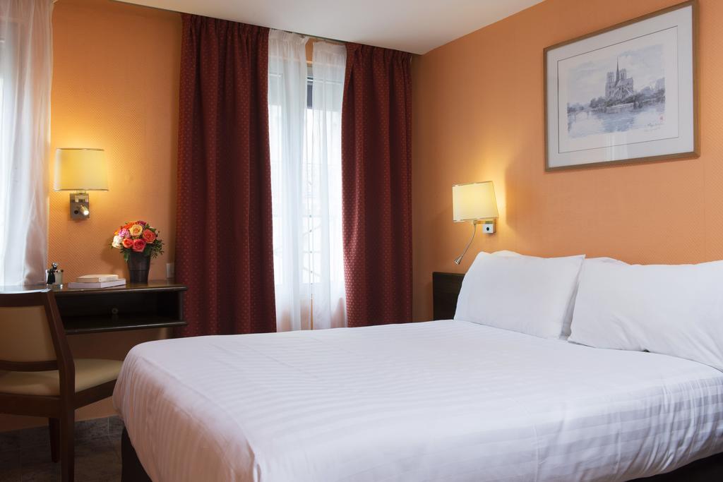 Tours to the hotel Bac Saint-Germain
