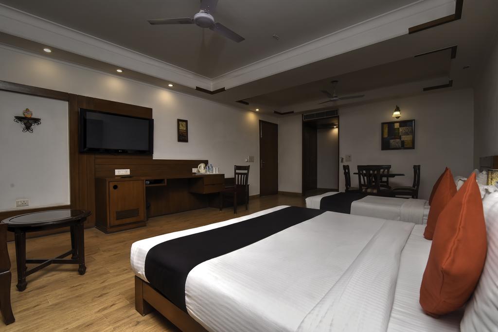 Anila Hotels (Naraina), Дели