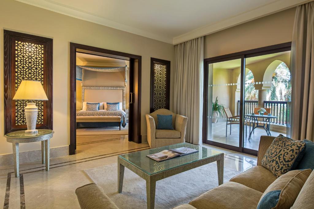Відгуки про готелі Miramar Al Aqah Beach Resort