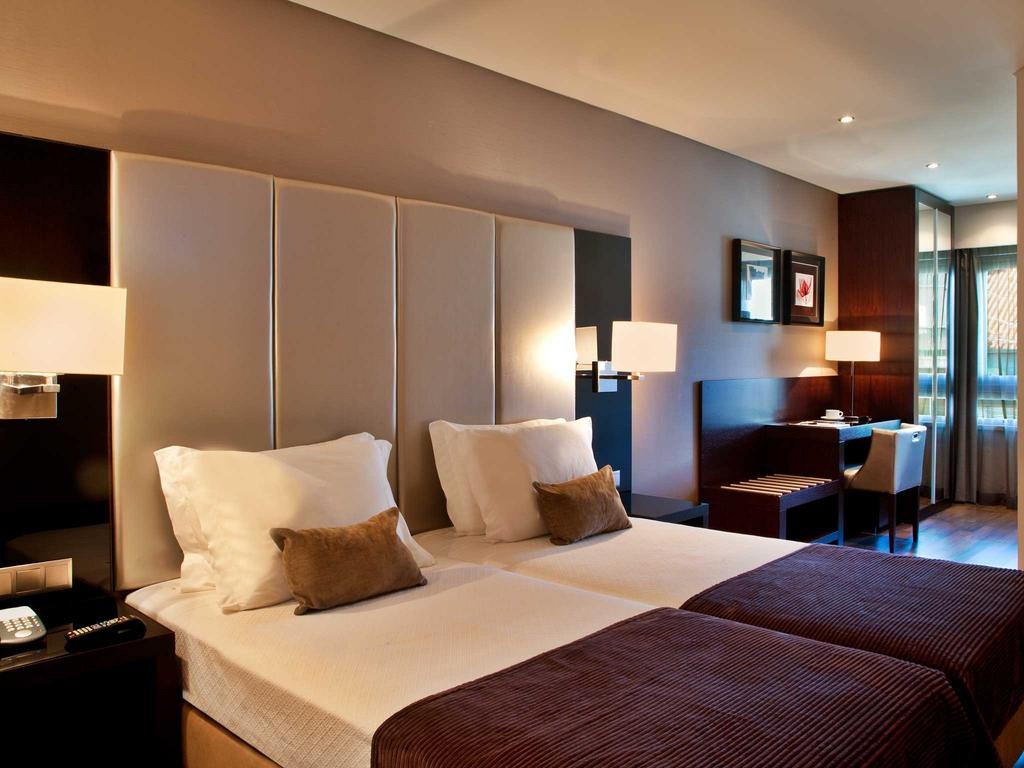 Лісабон Luxe Hotel ціни