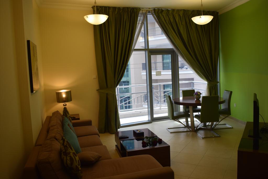 Al Waleed Palace Hotel Apartments Al Barsha, Дубай (город), ОАЭ, фотографии туров