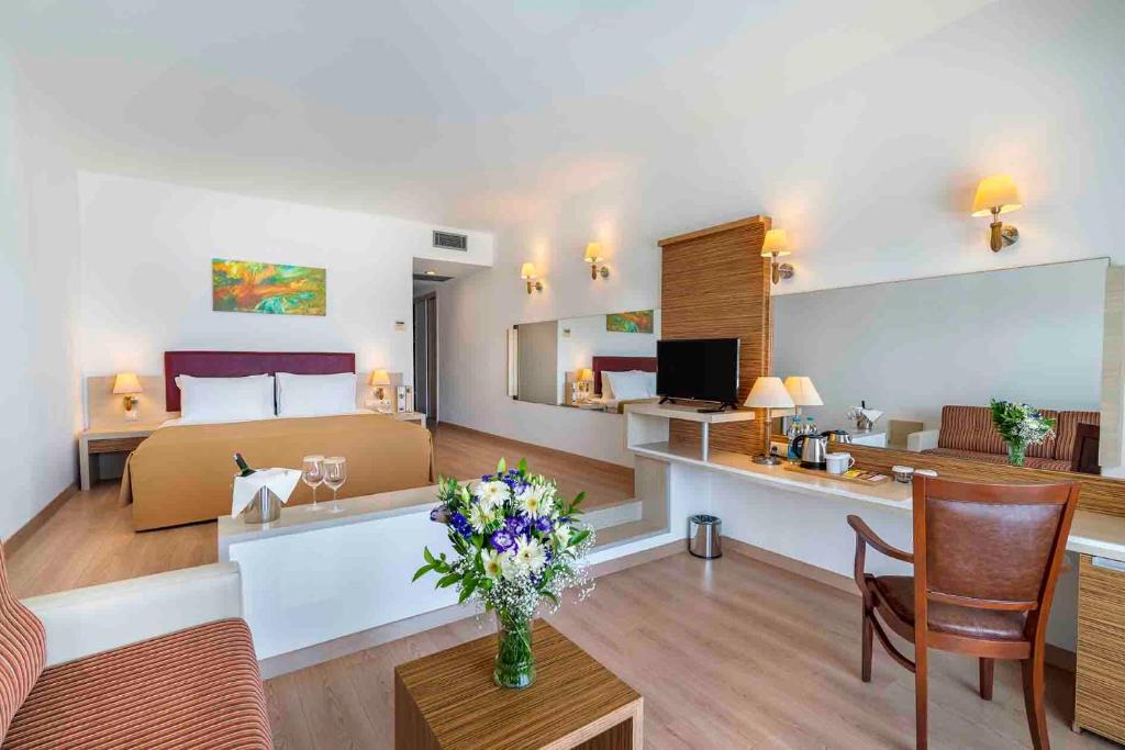 Відпочинок в готелі Azure By Yelken Hotel (ex. Grand Park Bodrum) Бодрум