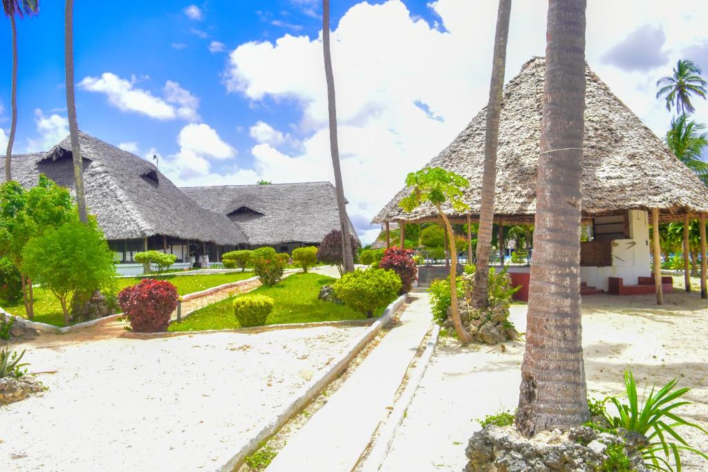 Отзывы гостей отеля Coconut Tree Village Beach Resort