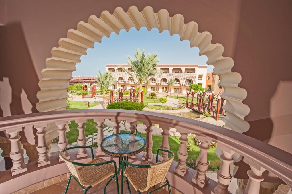 Горящие туры в отель Sentido Mamlouk Palace Resort