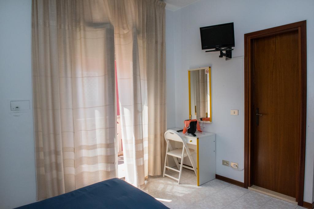 Malibran Hotel (Jesolo), Włochy, Lido di Jesolo, wakacje, zdjęcia i recenzje