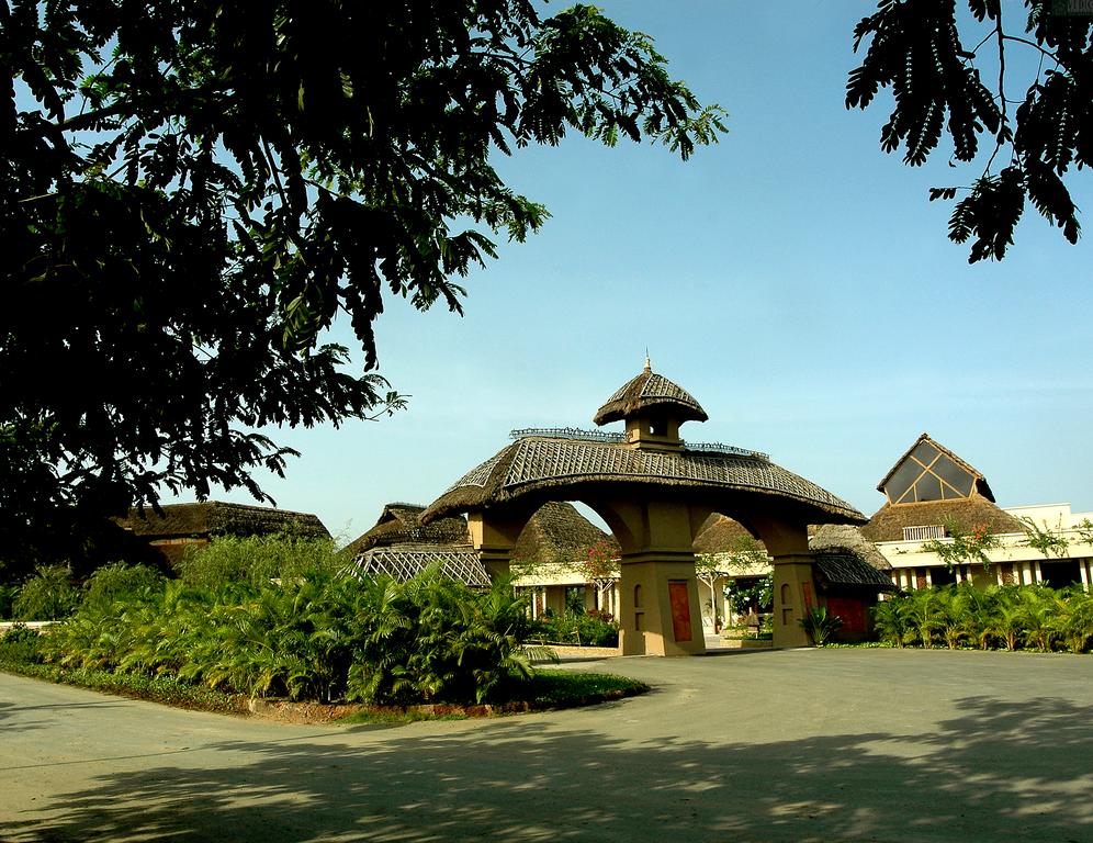 Отель, Best Western Premier Vedic Village Spa Resort