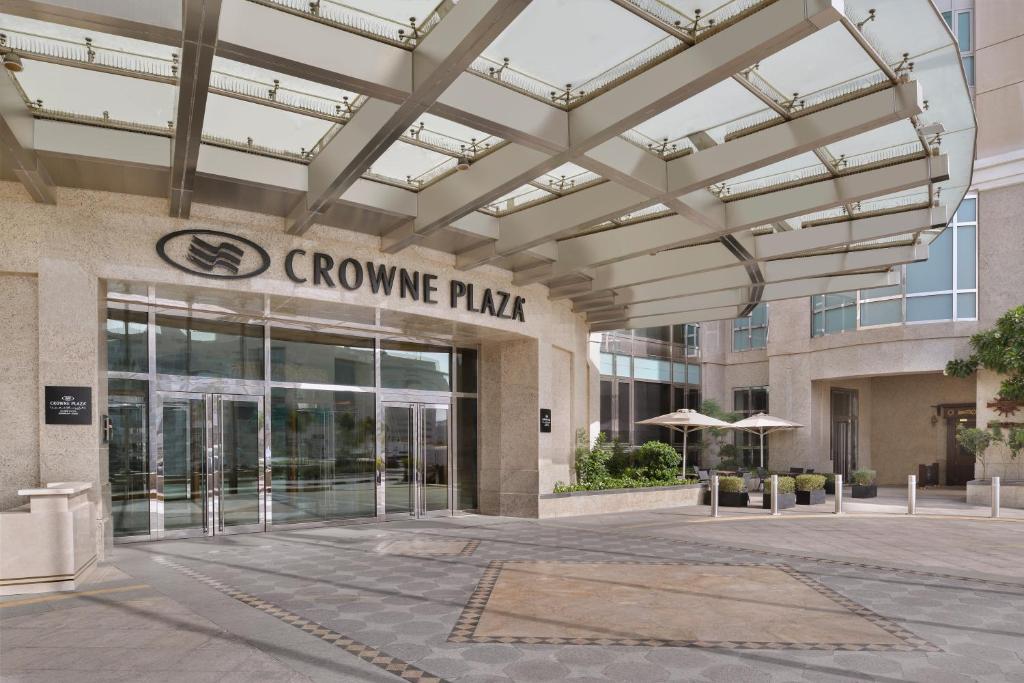 Туры в отель Crowne Plaza Dubai Jumeirah (ex. Ramada by Wyndham)