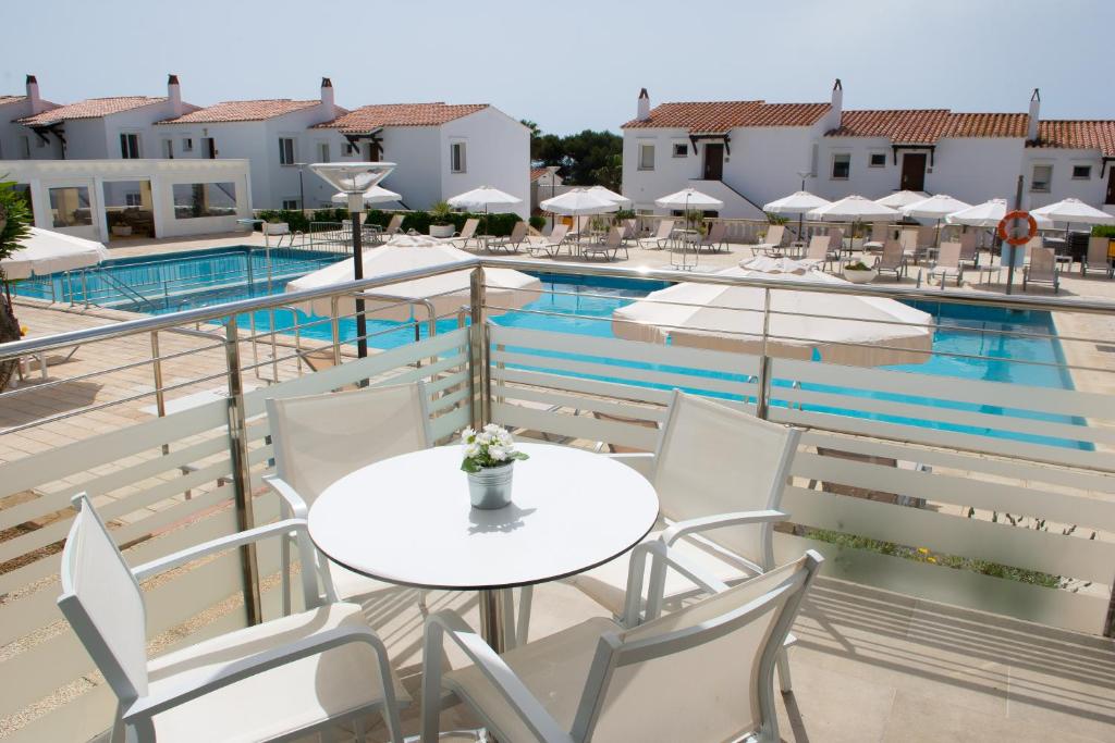 Туры в отель Naranjos Resort Menorca