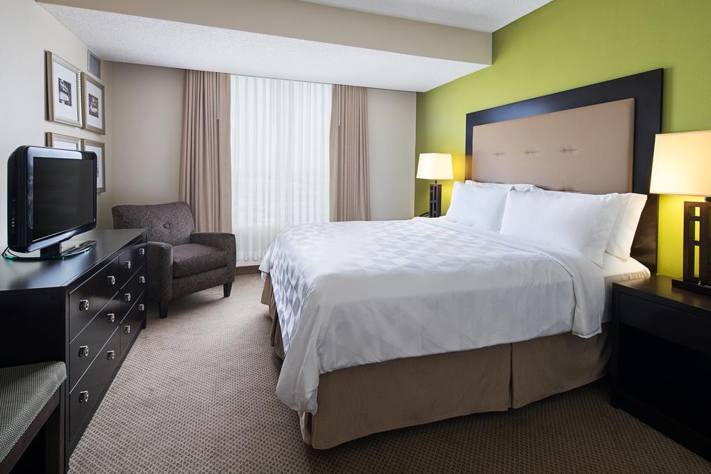Holiday Inn & Suites Across zdjęcia i recenzje