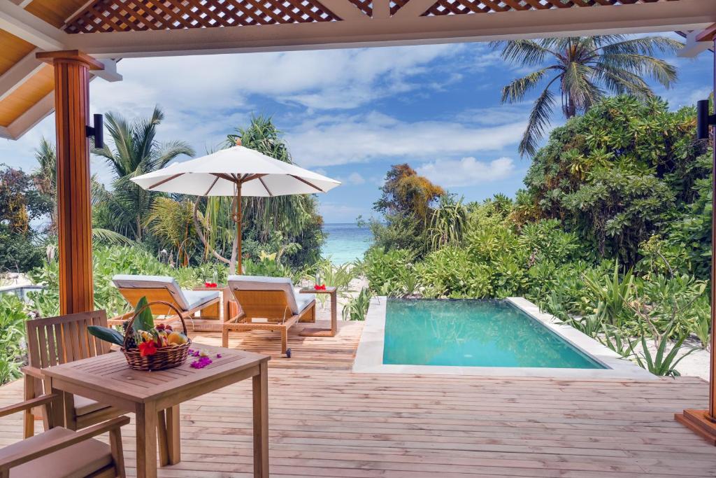 Гарячі тури в готель Kudafushi Resort & Spa
