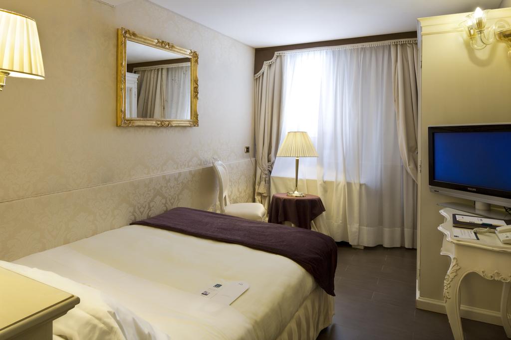 Отзывы об отеле Una Hotel Venezia