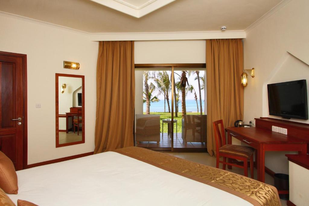 Sea Cliff Resort & Spa Танзания цены