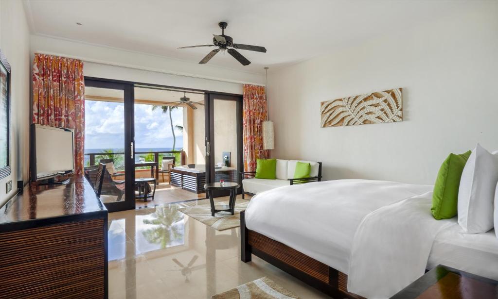 Горящие туры в отель Double Tree By Hilton Seychelles Allamanda Resort & Spa Маэ (остров) Сейшелы