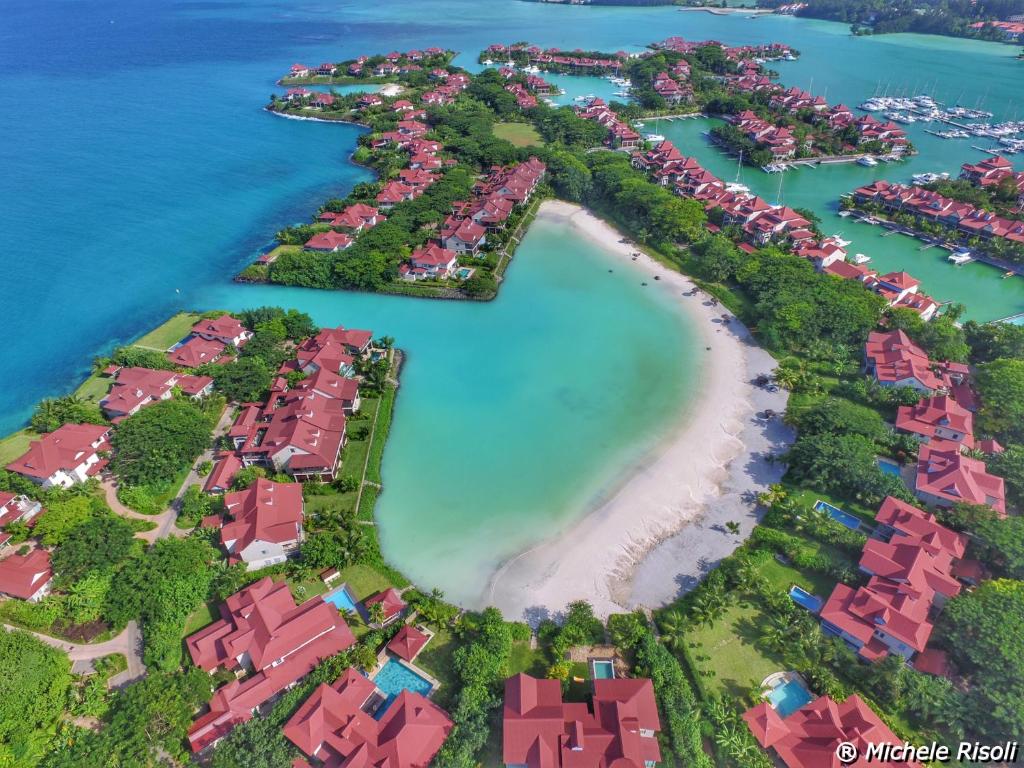 Eden Island Luxury Accommodation фото и отзывы