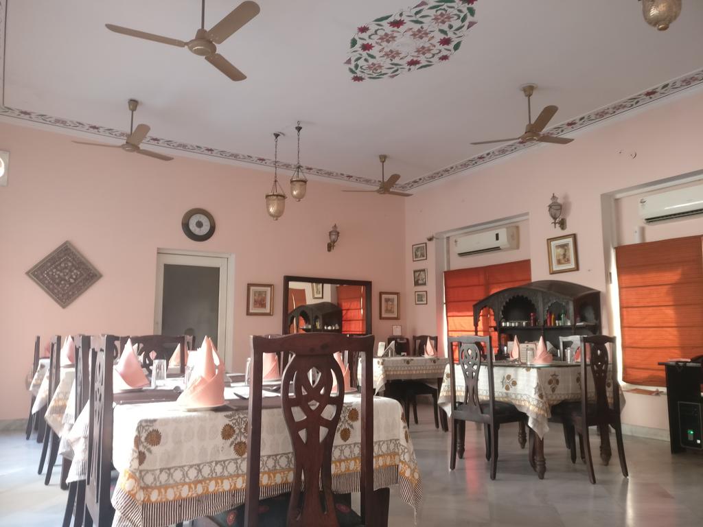 Suryaa Villa (A Classic Heritage Hotel), Джайсалмер