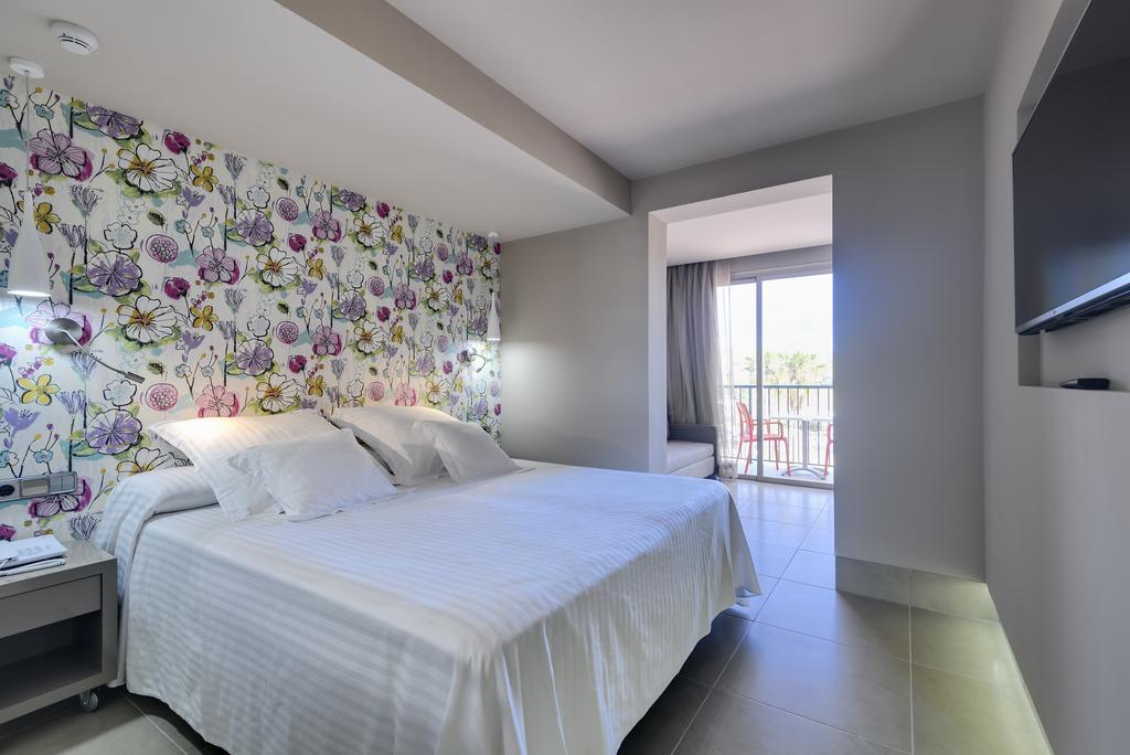 Відпочинок в готелі Barcelo Pueblo Ibiza Ібіца (острів) Іспанія