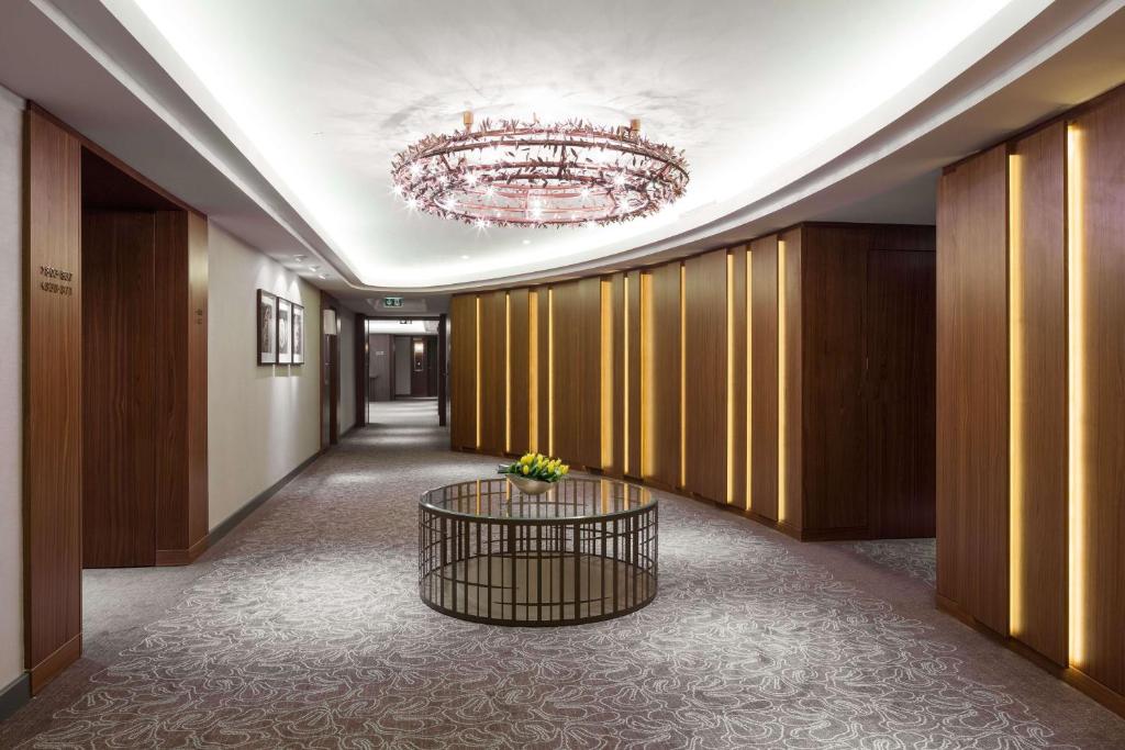 Отель, 5, Hilton Kyiv