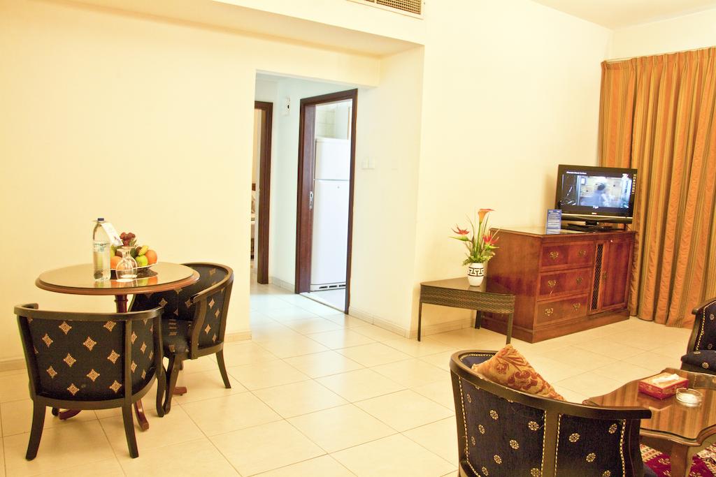 Ramee Guestline Hotel Apartments 2, United Arab Emirates, Дубай (місто)