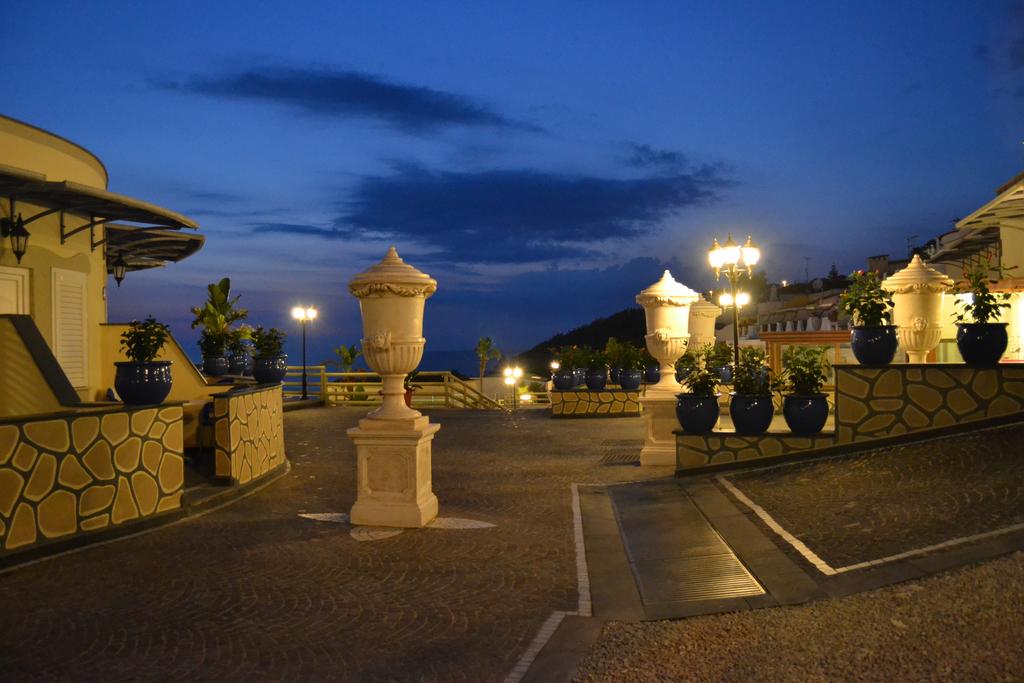 Baia Delle Sirene Park Hotel (Forio), Италия, Искья (остров), туры, фото и отзывы