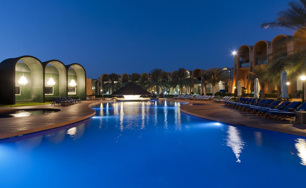 Al Jazira Chalets Resort (ex. Golden Tulip Al Jazira), Абу Дабі, фотографії турів