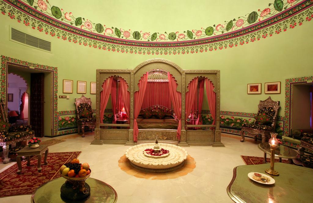 Shiv Niwas Palace, Удайпур цены