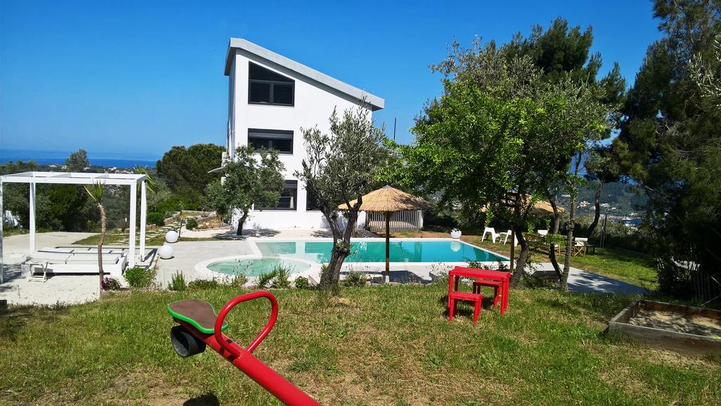 Гарячі тури в готель Entechnos Living Villas & Suites Скіатос (острів) Греція