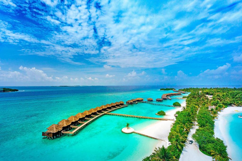 Sheraton Maldives Full Moon Resorts & Spa, Північний Мале Атол, Мальдіви, фотографії турів