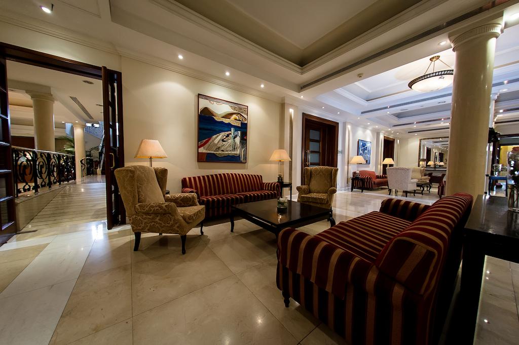 Limassol Curium Palace Hotel ceny