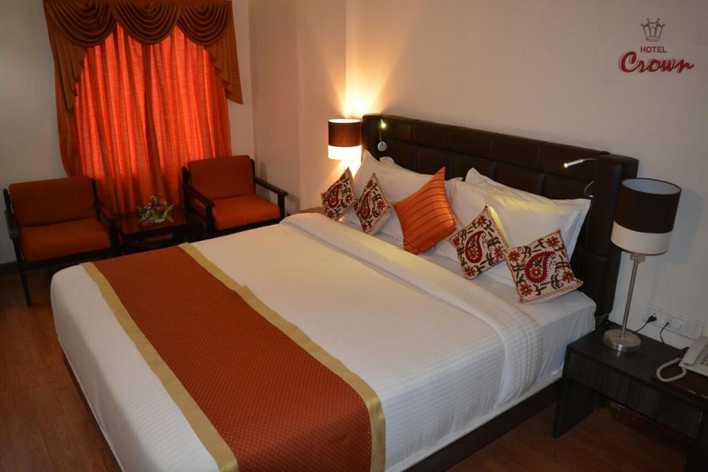 Crown Hotel, Индия, Ахмадабад, туры, фото и отзывы