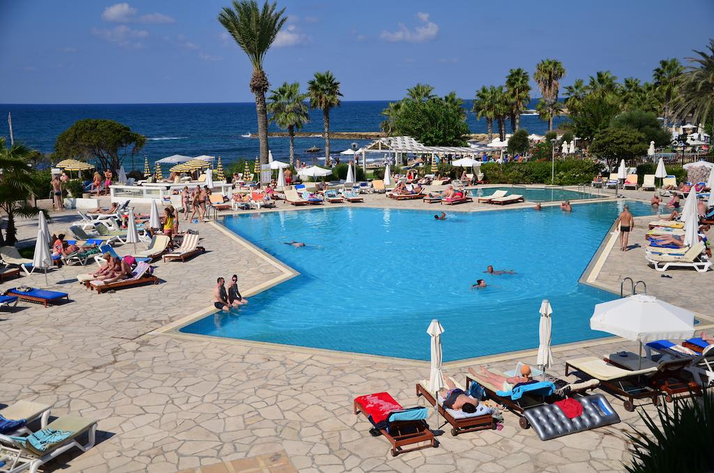 Фото отеля Cypria Maris Beach Hotel and Spa (adults only)