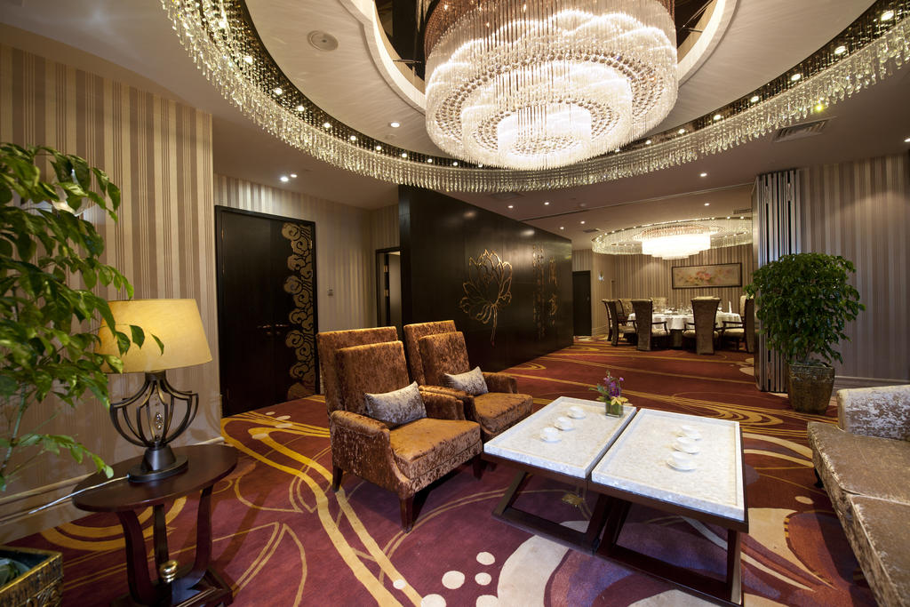 Горящие туры в отель Ri Tan Hotel Пекин