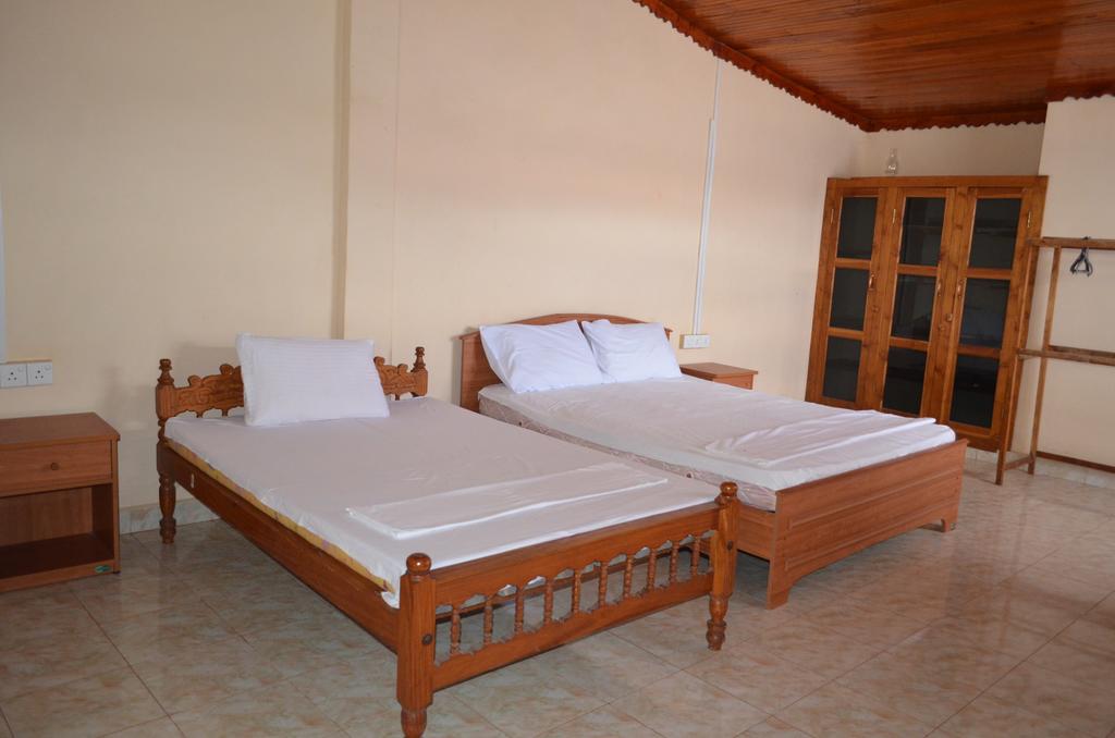 Tours to the hotel Silver Beach Hotel Trincomalee