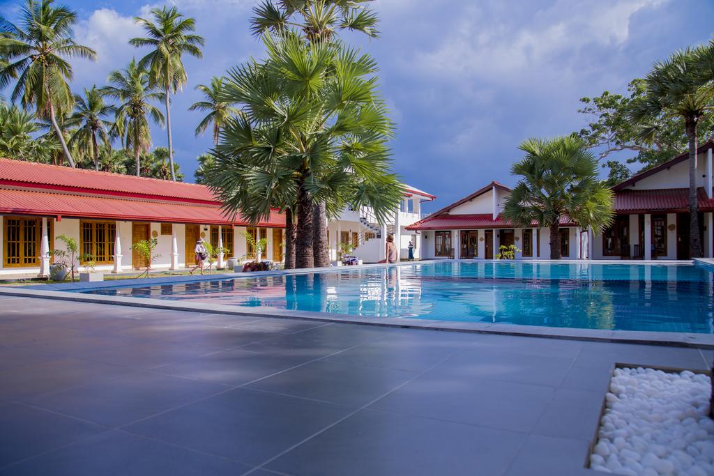 Tours to the hotel Palm Resort Nilaveli
