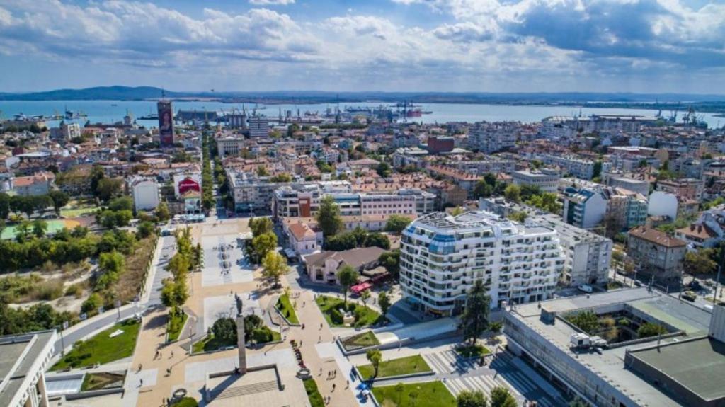 Горящие туры в отель Super Central Luxury Apartments Бургас Болгария
