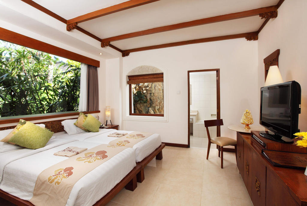 Ceny hoteli Bali Mandira Beach Resort & Spa