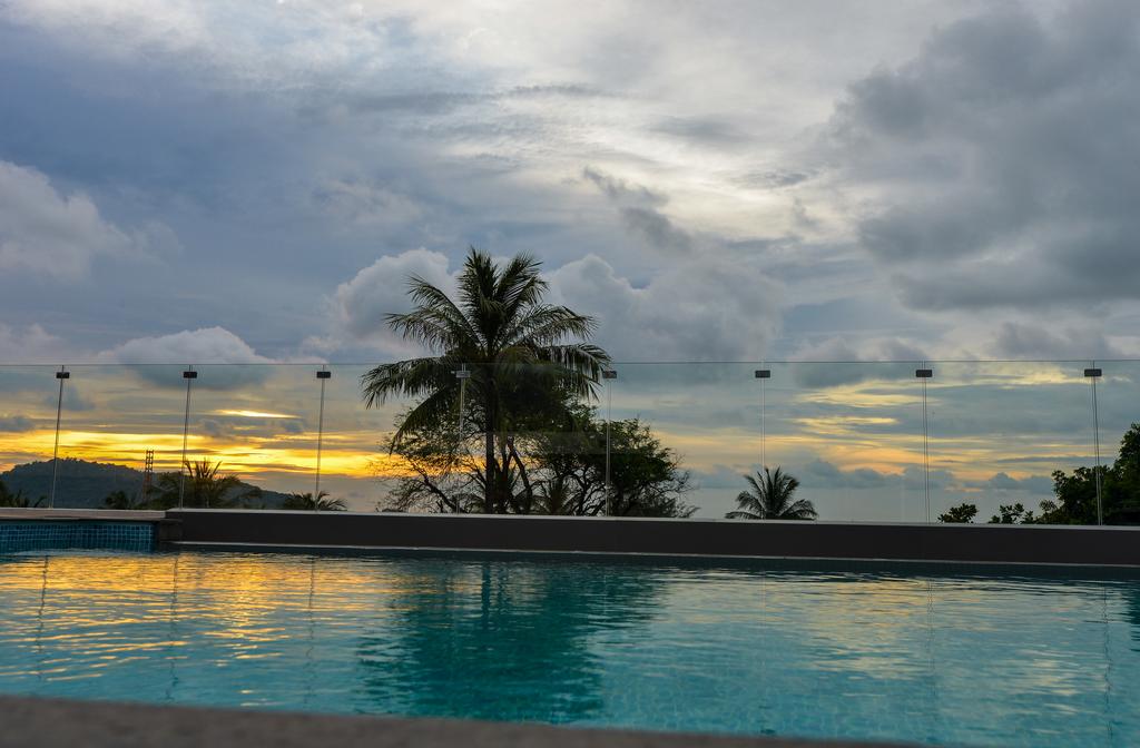 Araya Patong Beach Hotel цена
