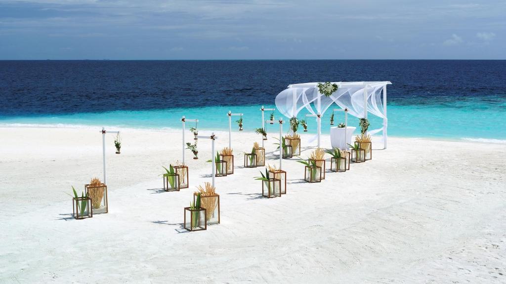 Hotel reviews, Baglioni Resort Maldives