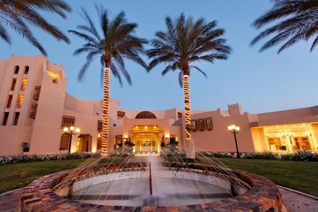Відпочинок в готелі Continental Hotel Hurghada (ex. Movenpick Resort Hurghada)