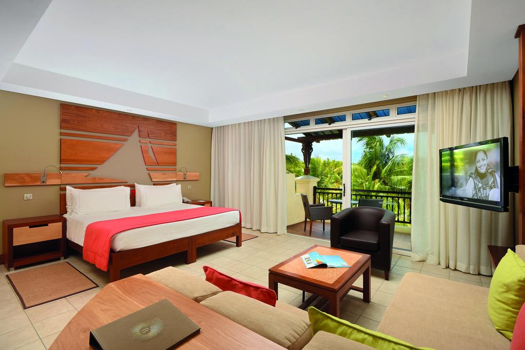 Ціни в готелі Shandrani Beachcomber Resort & Spa