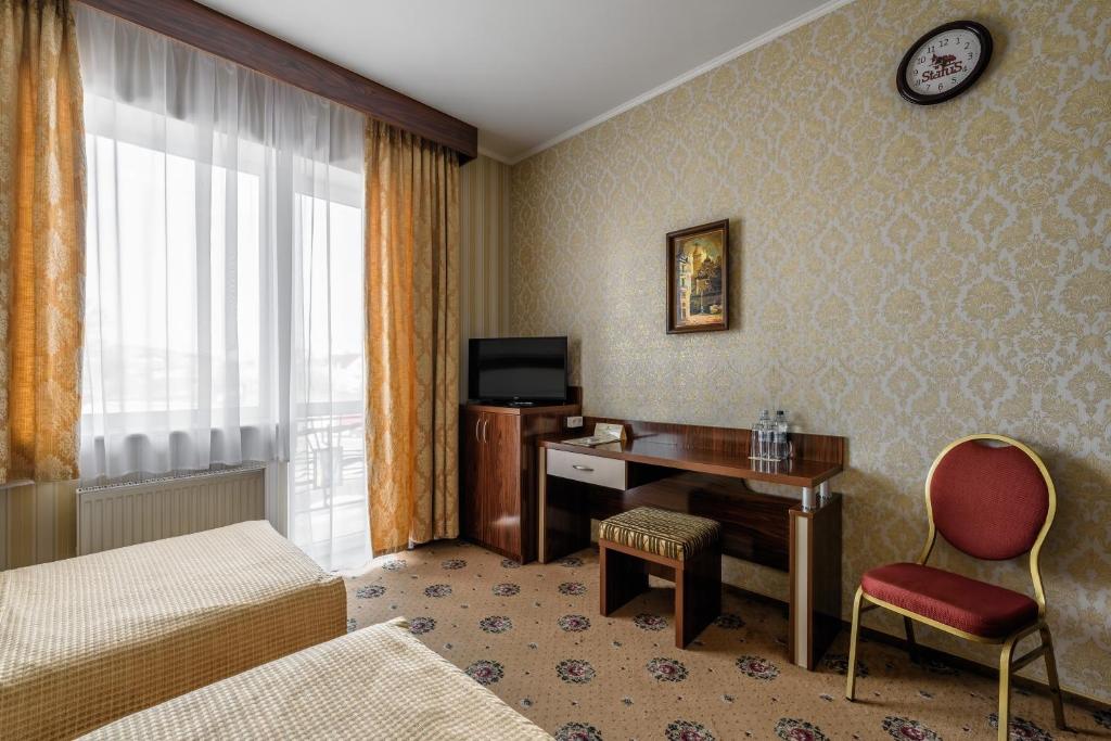 Горящие туры в отель Status Hotel Львов